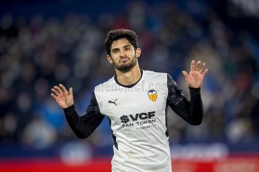 Irresistible Guedes takes Valencia to 7th heaven after 7-goal thriller